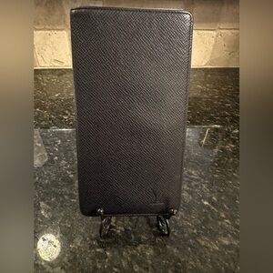 Sold sold Louis Vuitton Black Taiga Leather Long Wallet, Unisex